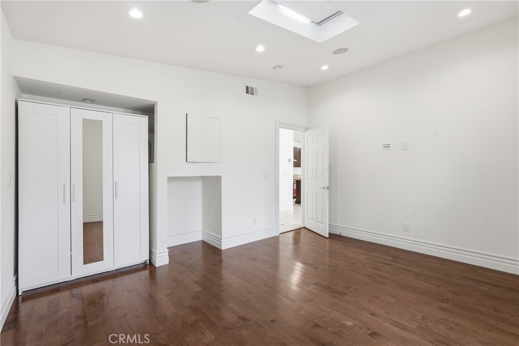 926 N Rowell