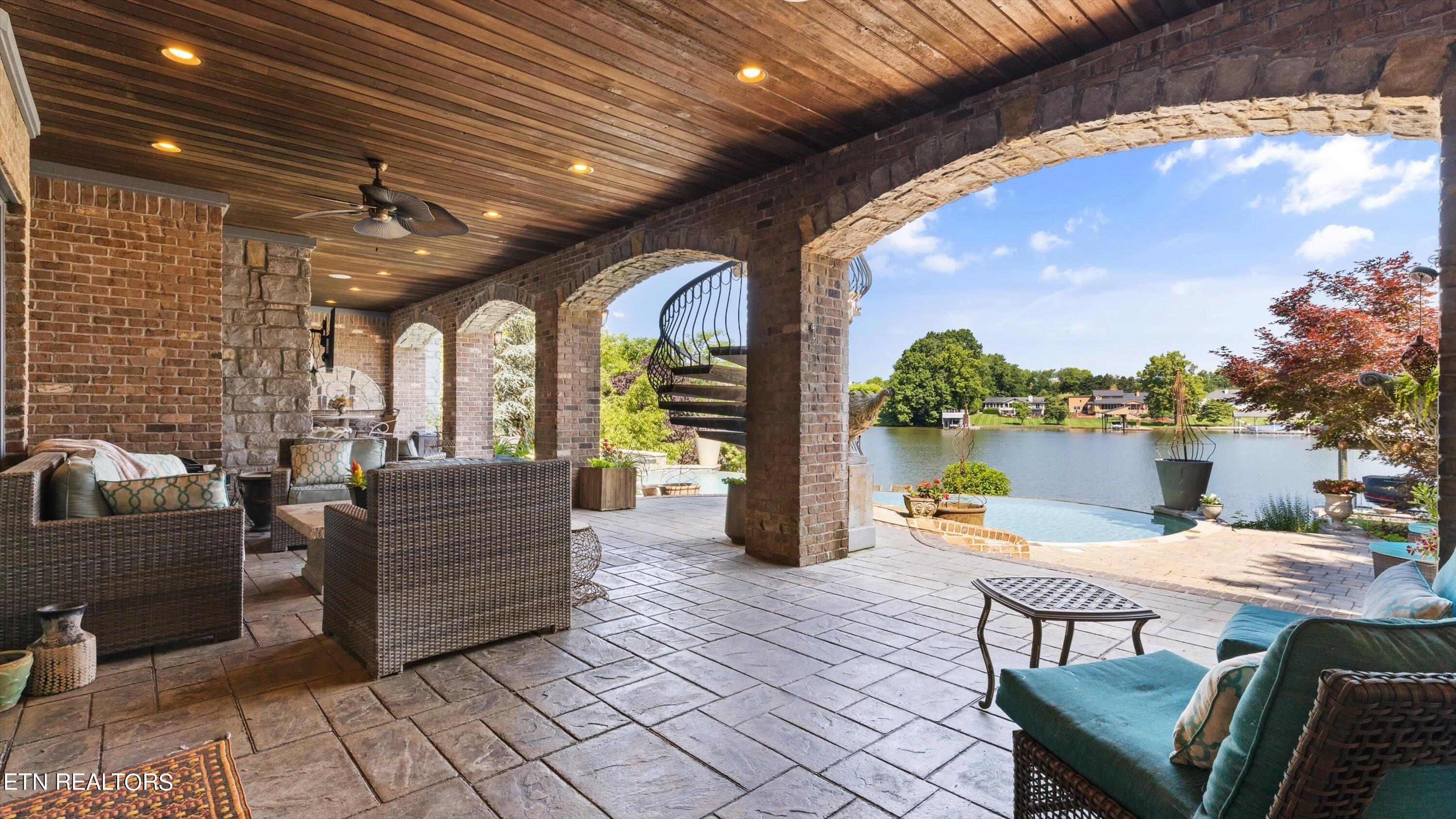 12525 Mallard Bay Drive