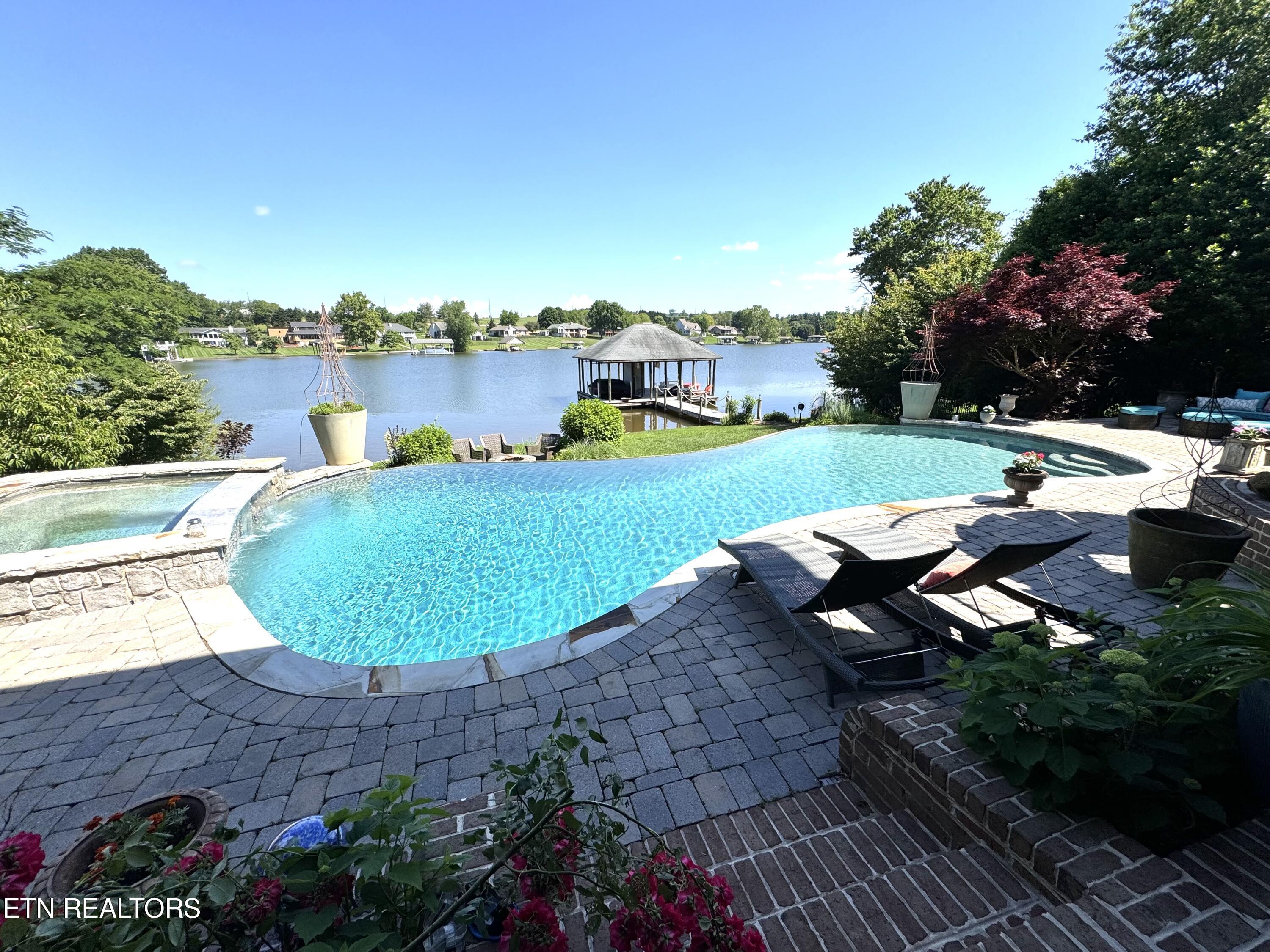 12525 Mallard Bay Drive