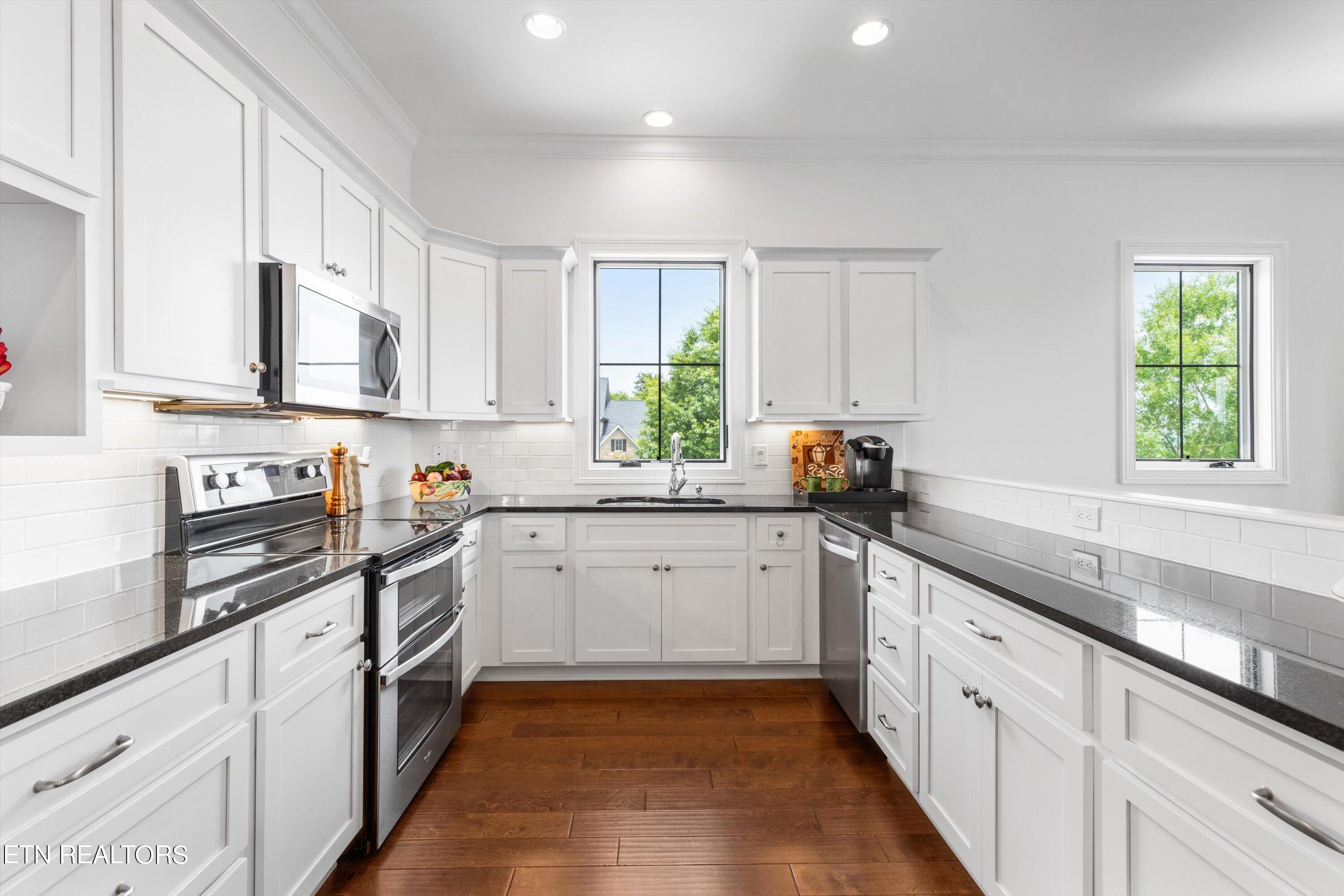 603 Stone Villa Lane