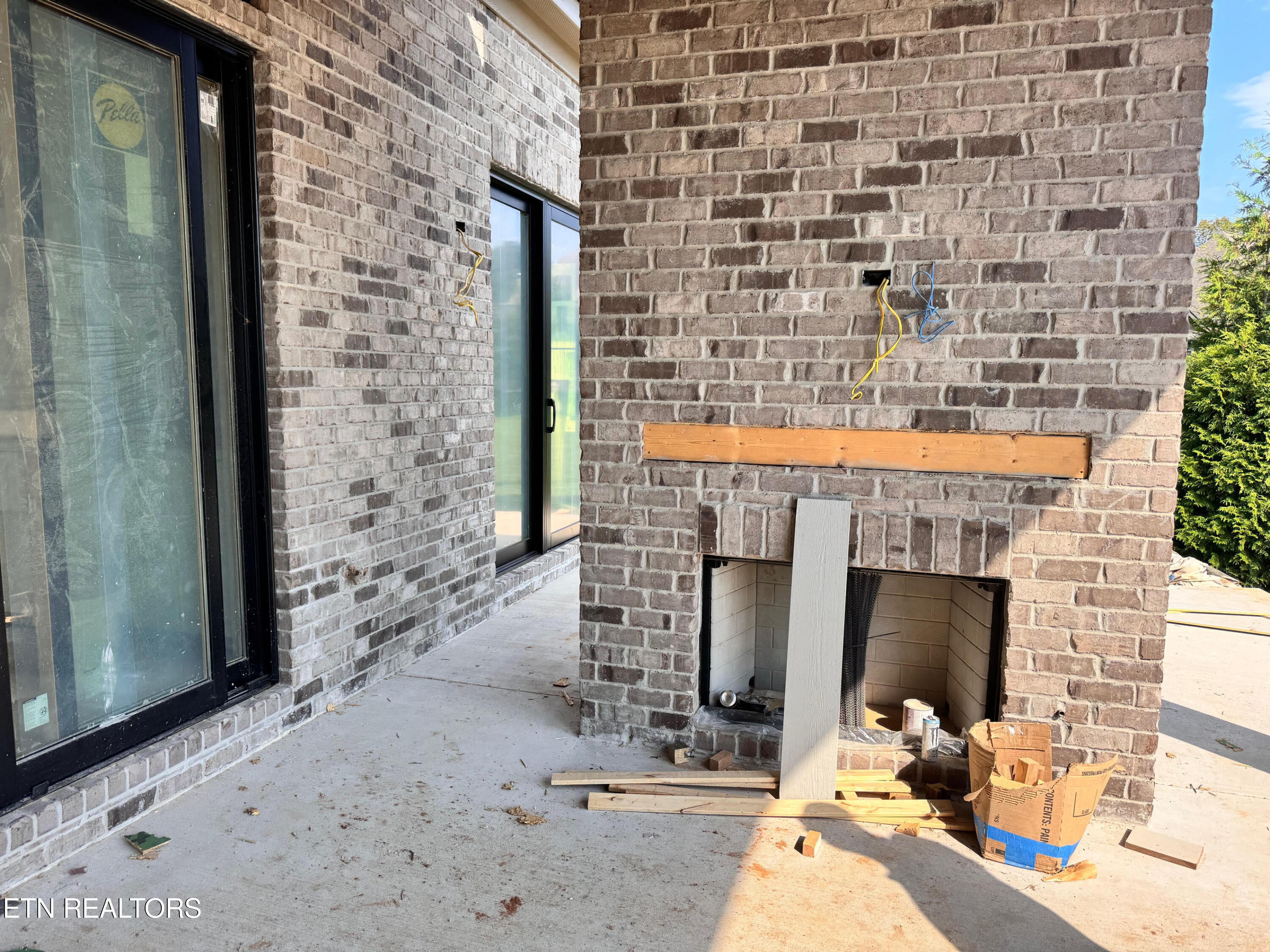 3741 Edgewater Way