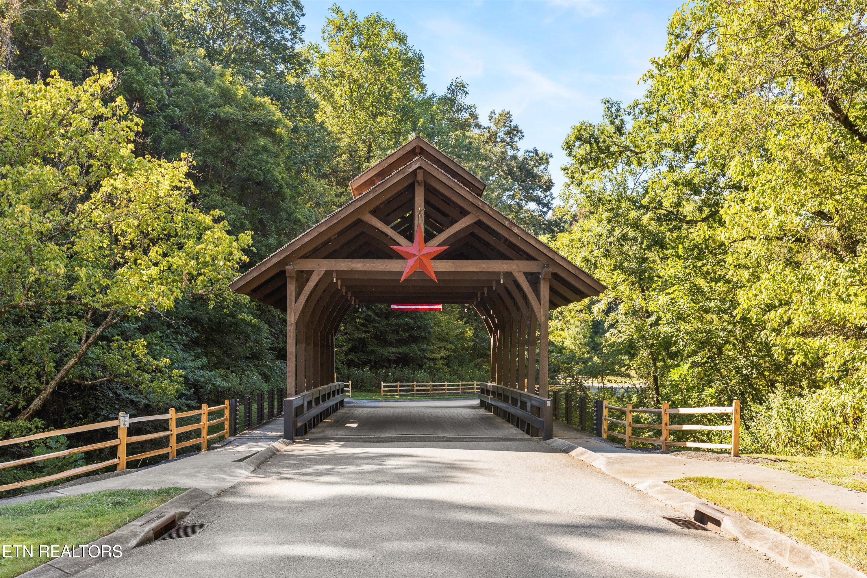 2550 Shady Meadow Lane