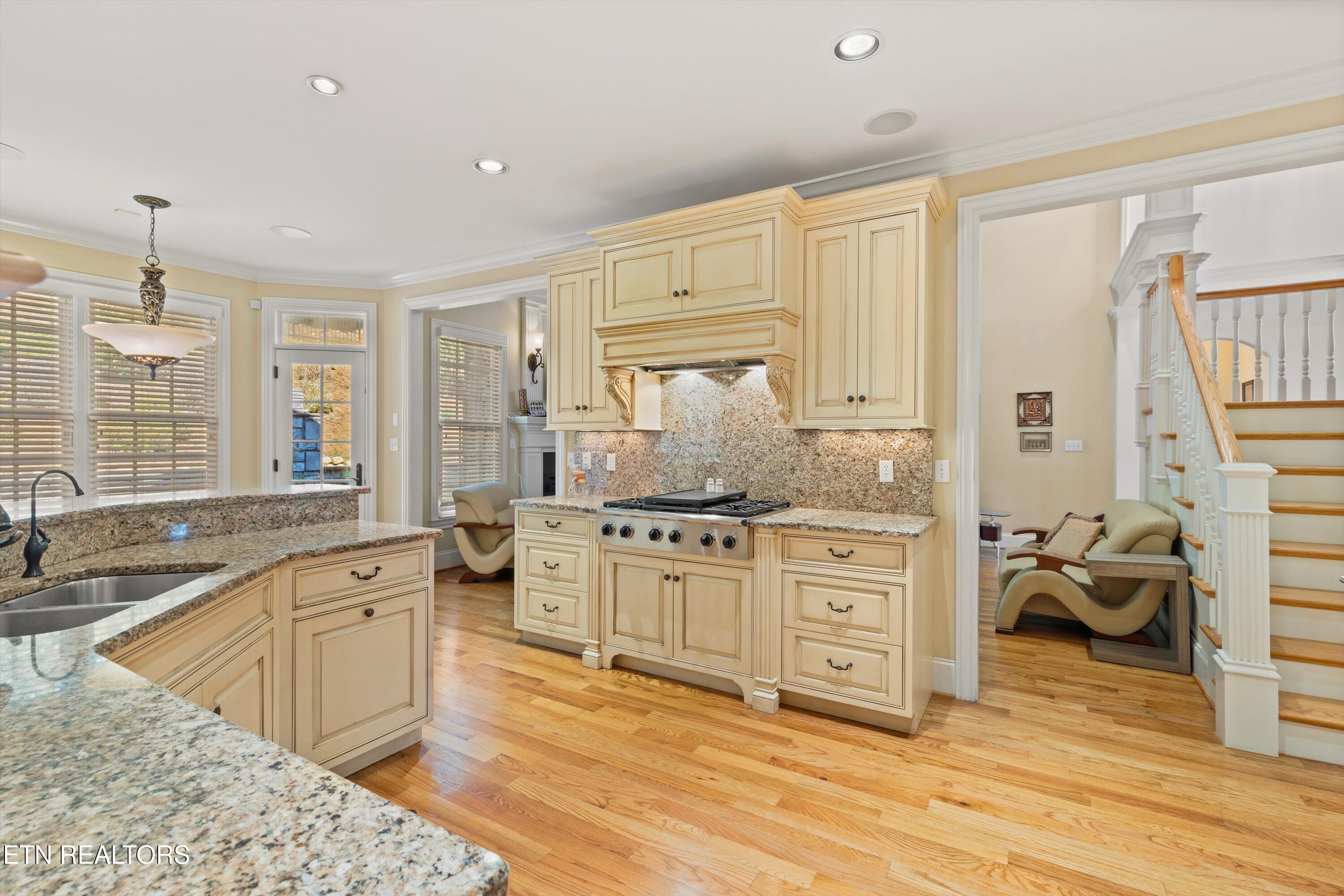 2550 Shady Meadow Lane