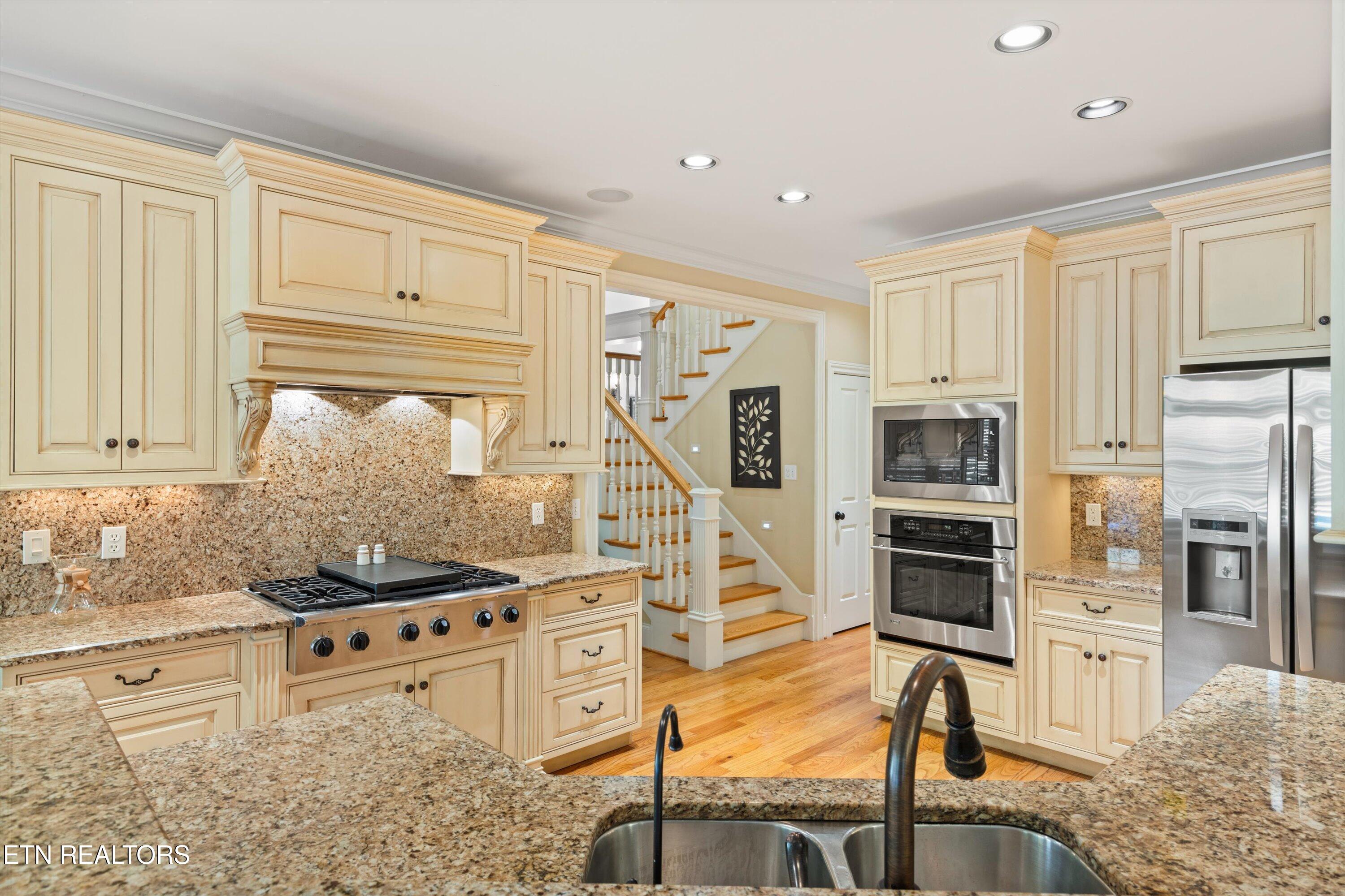 2550 Shady Meadow Lane