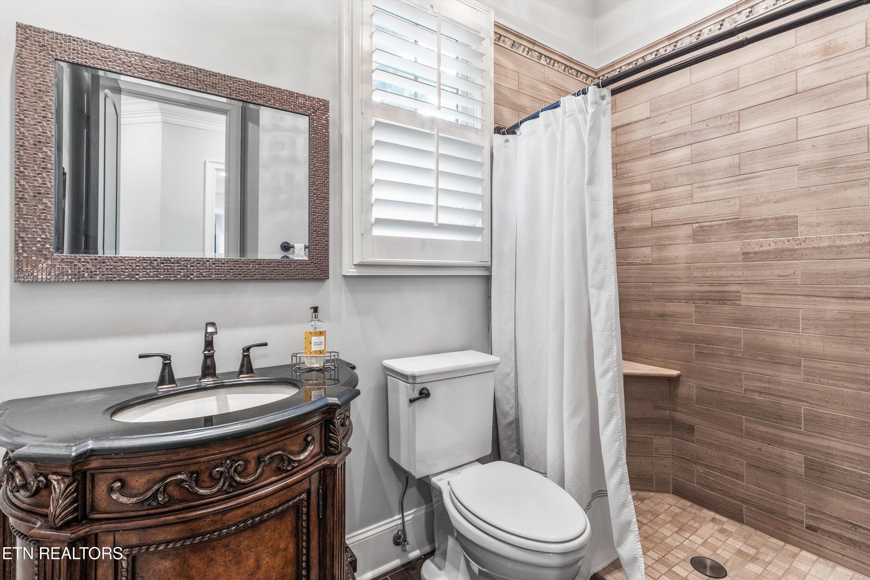 1510 Charlottesville Blvd