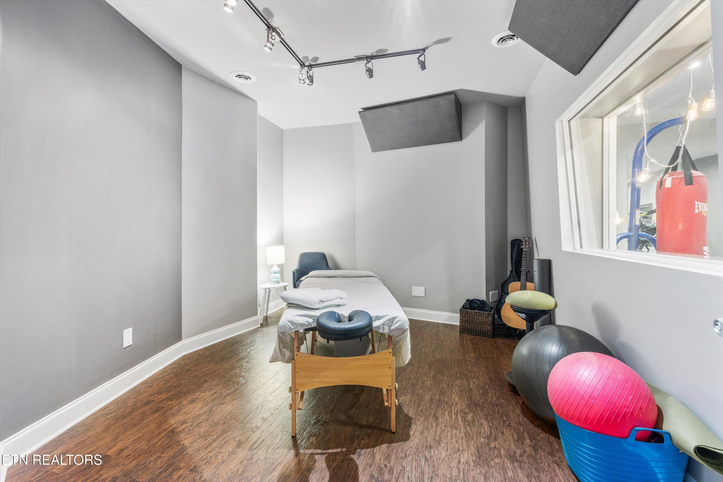 1510 Charlottesville Blvd