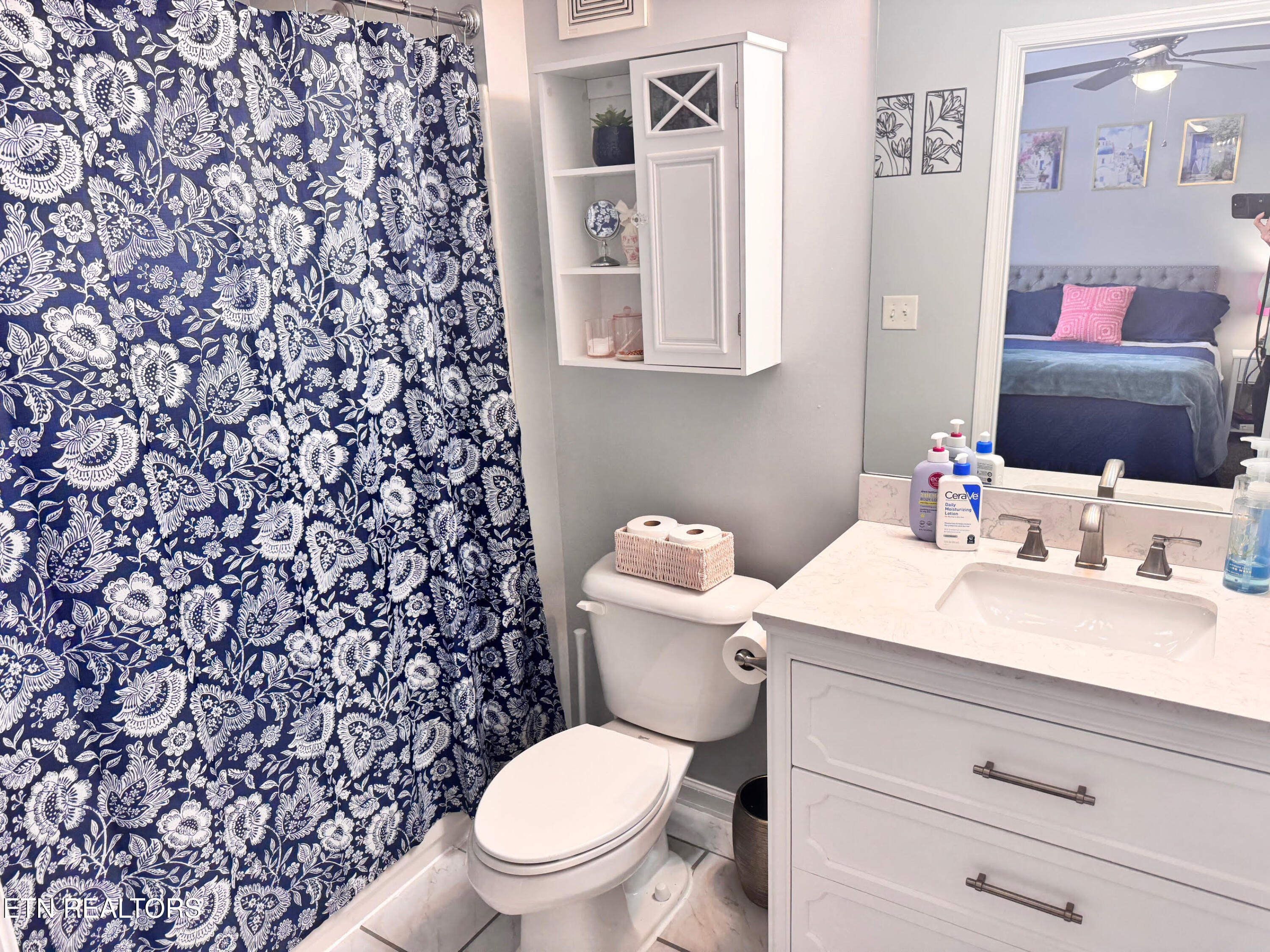 1105 Tree Top Way, 1711