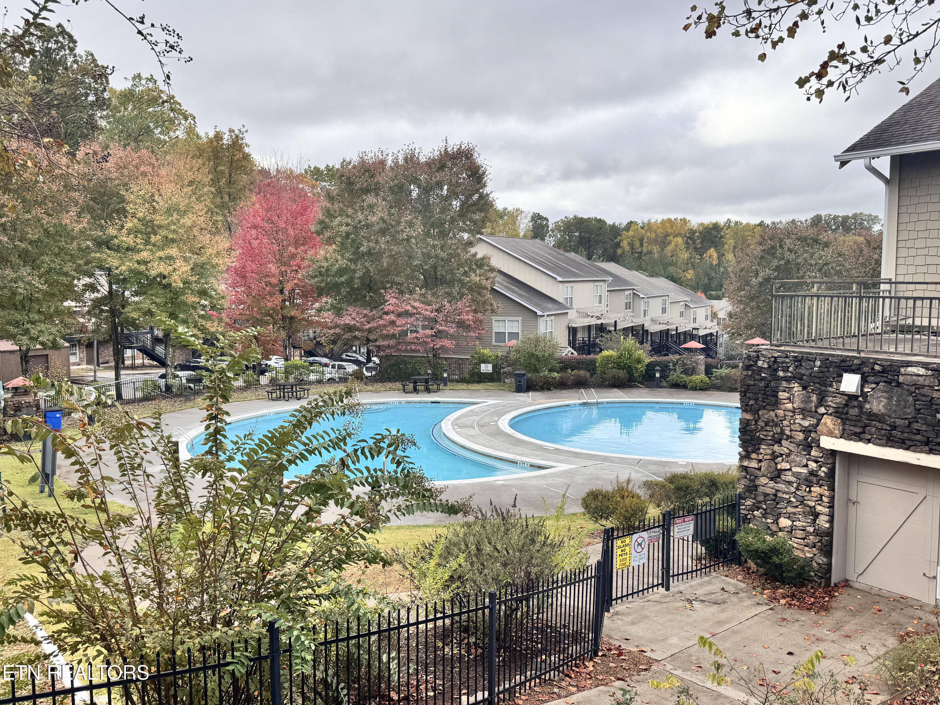 1105 Tree Top Way, 1711