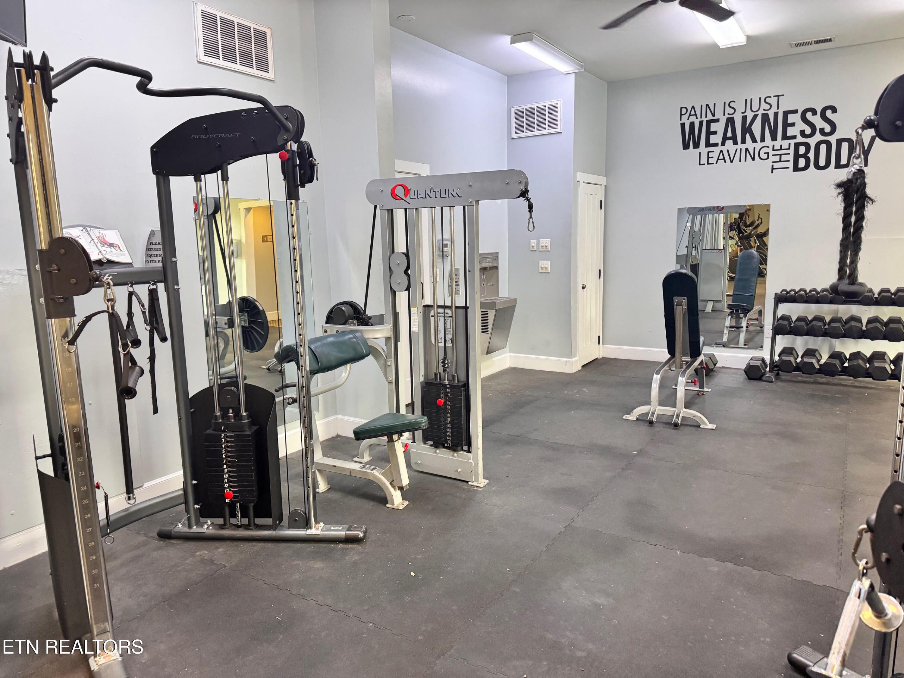 1105 Tree Top Way, 1711