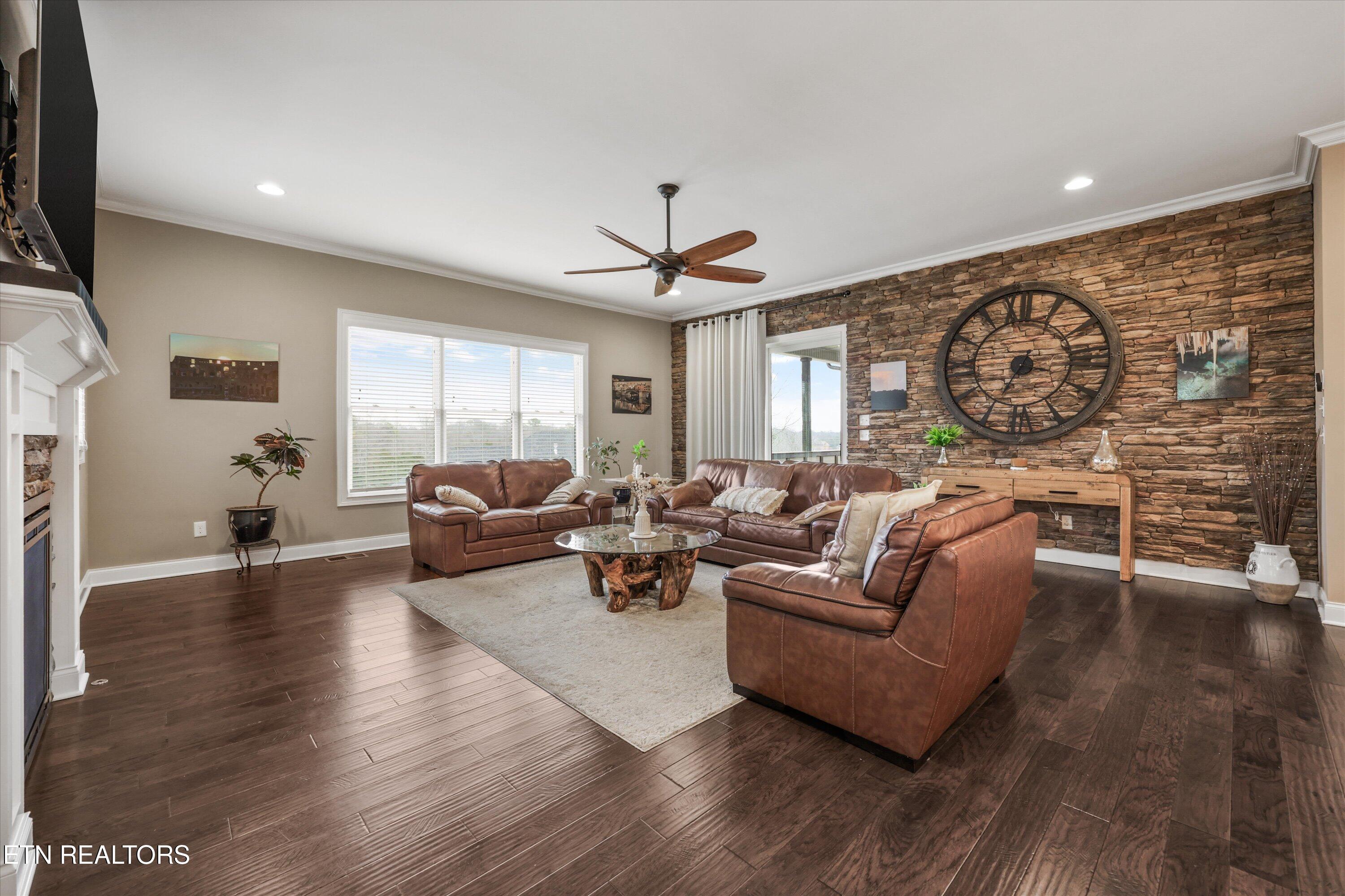 12546 Daisy Field Lane