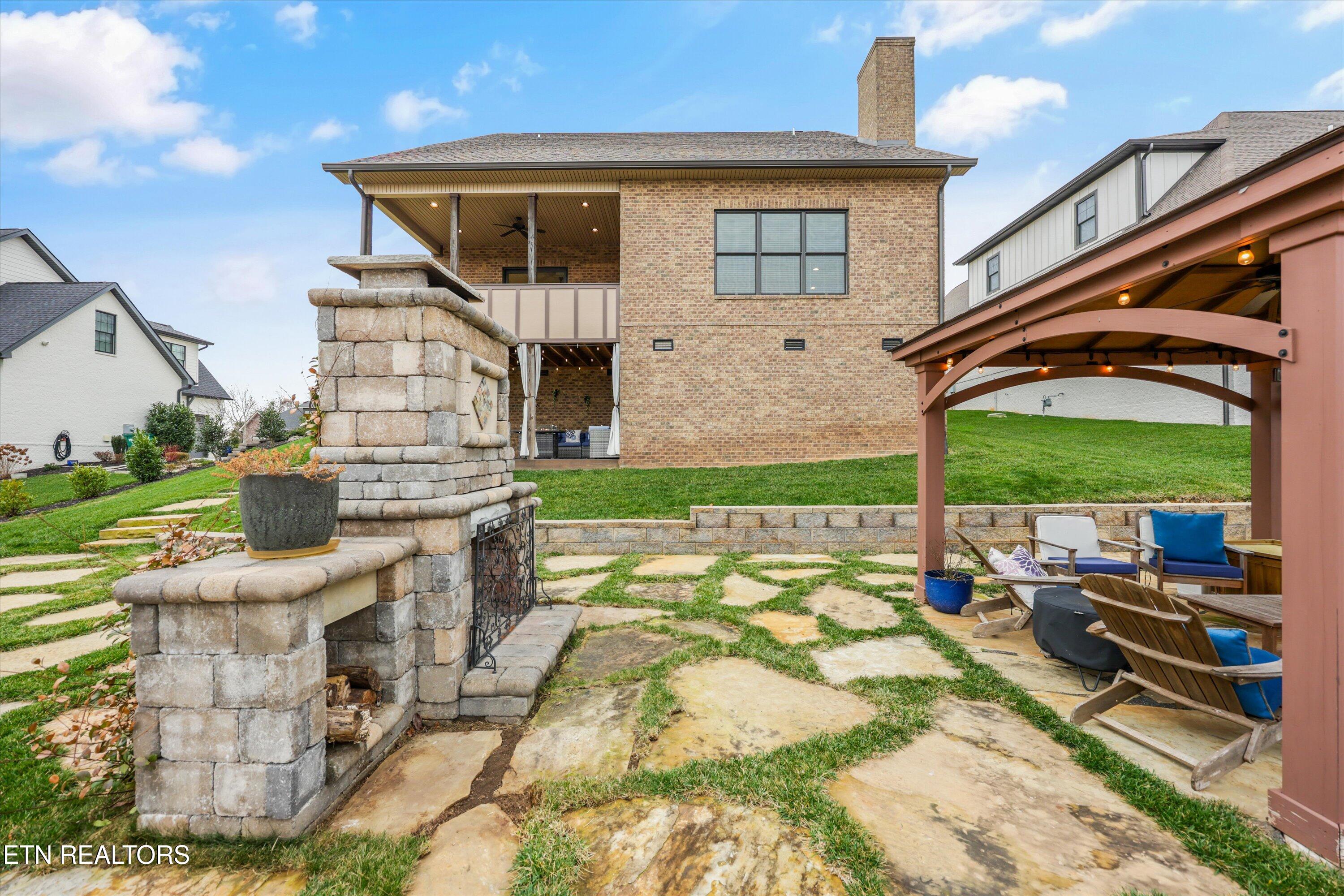 12546 Daisy Field Lane