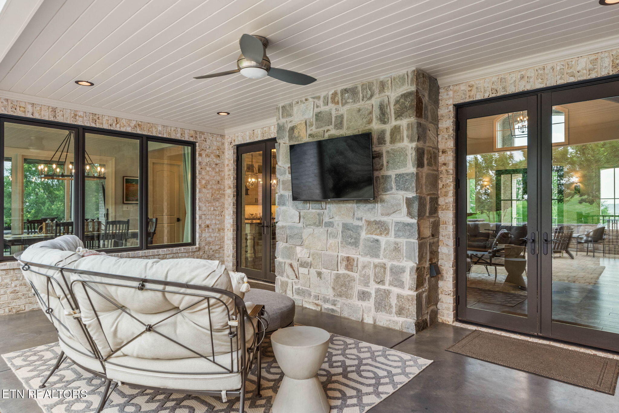 12904 Highwick Circle