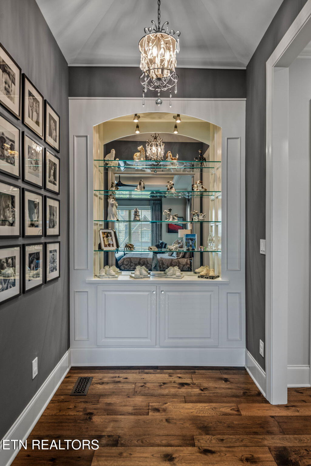 12904 Highwick Circle