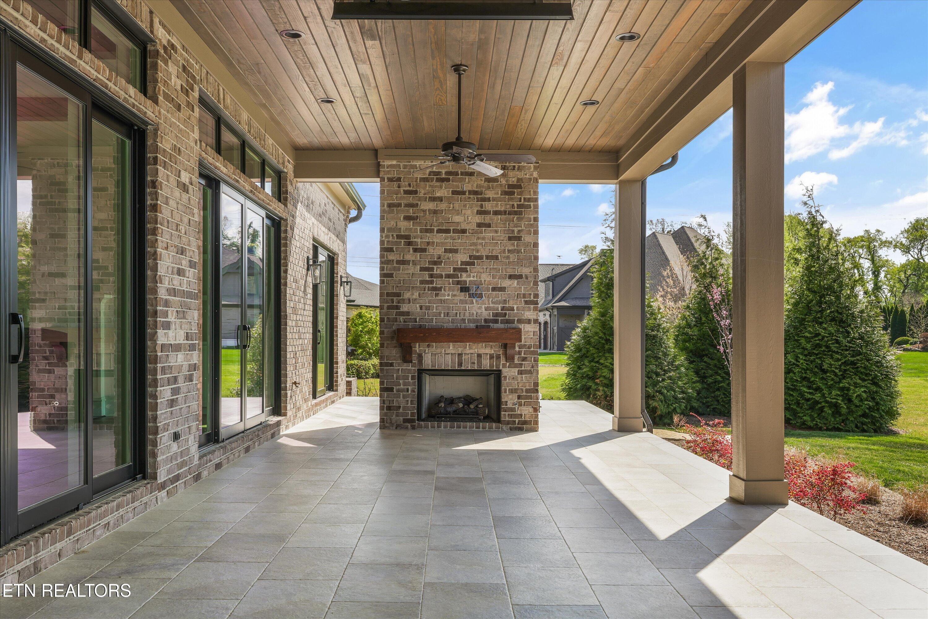 3741 Edgewater Way