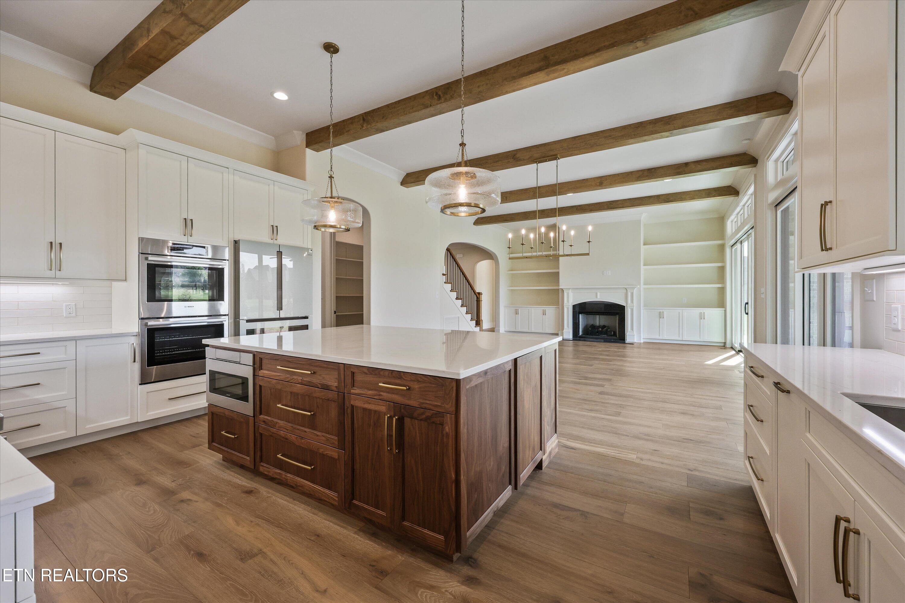 3741 Edgewater Way
