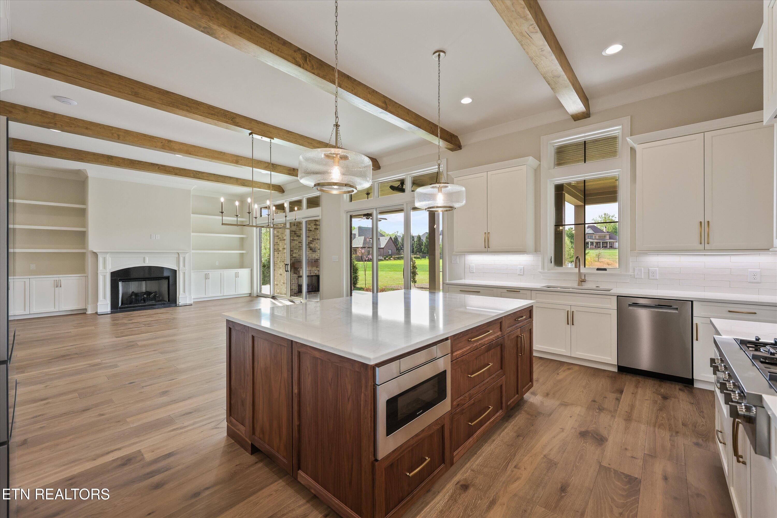 3741 Edgewater Way