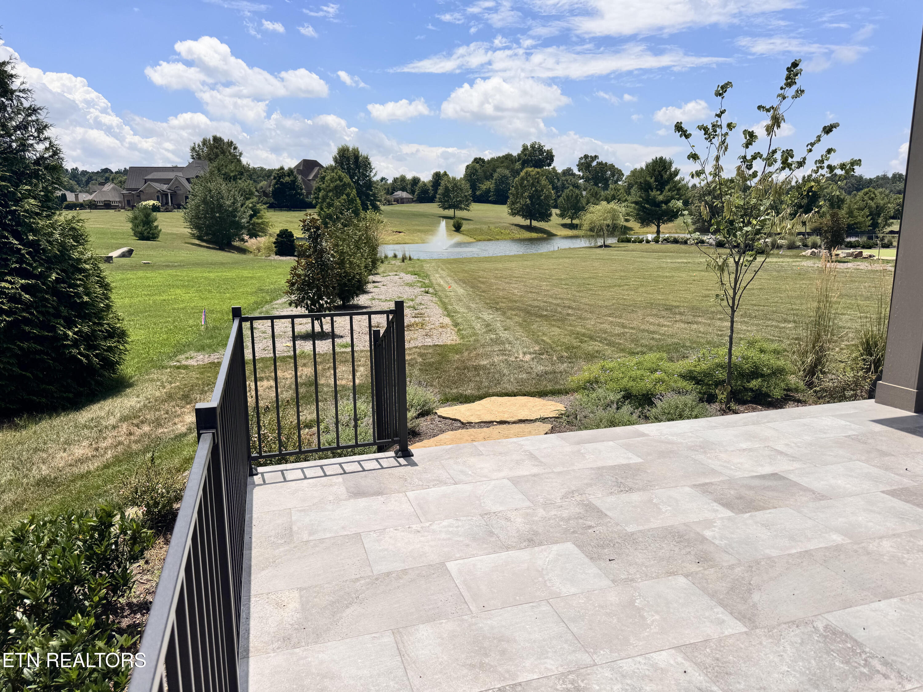3741 Edgewater Way
