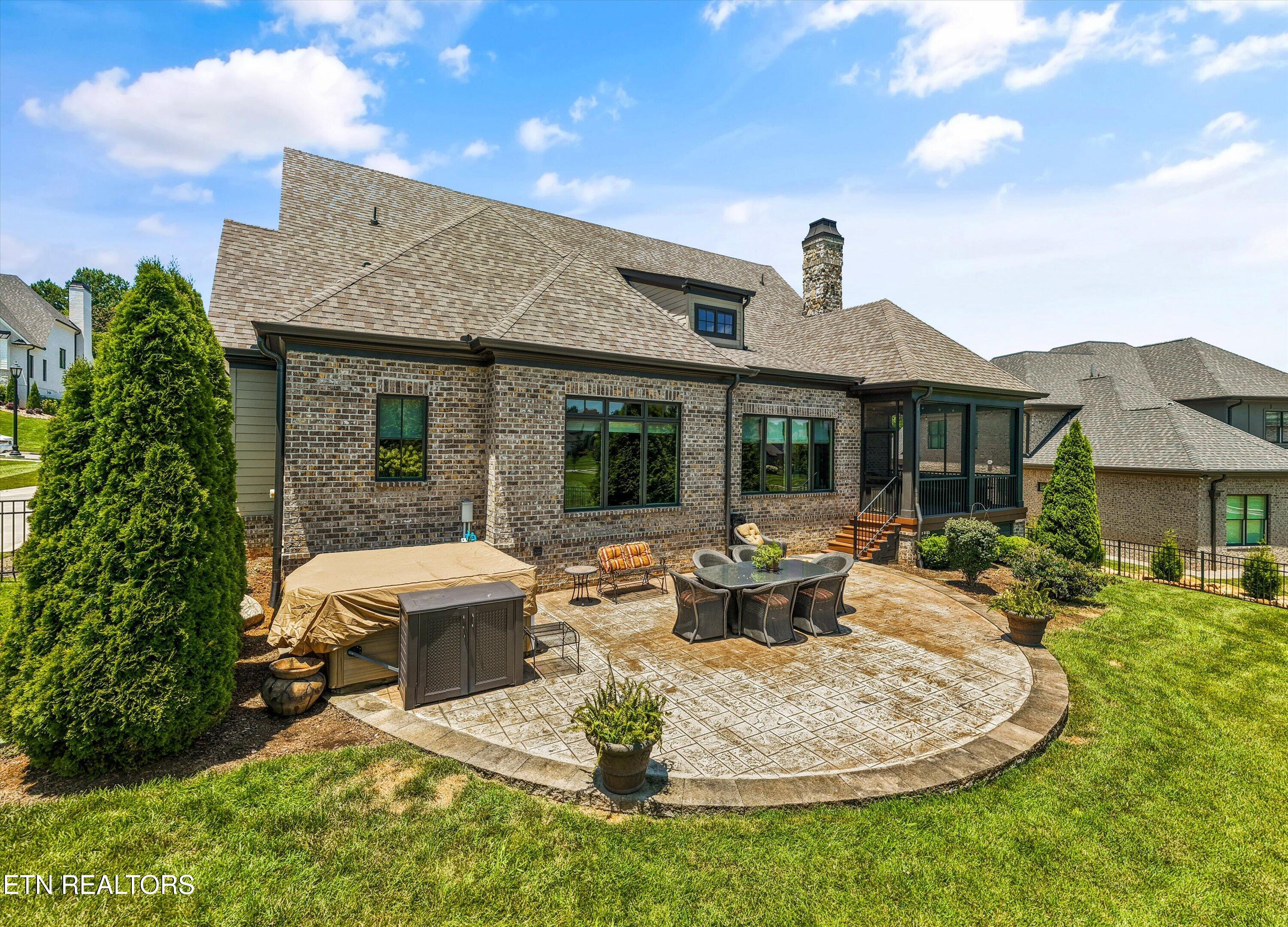 528 Larksong Drive
