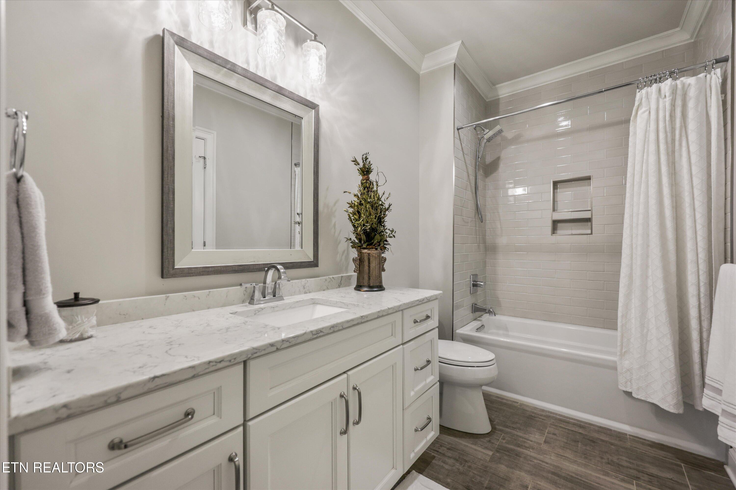 528 Larksong Drive
