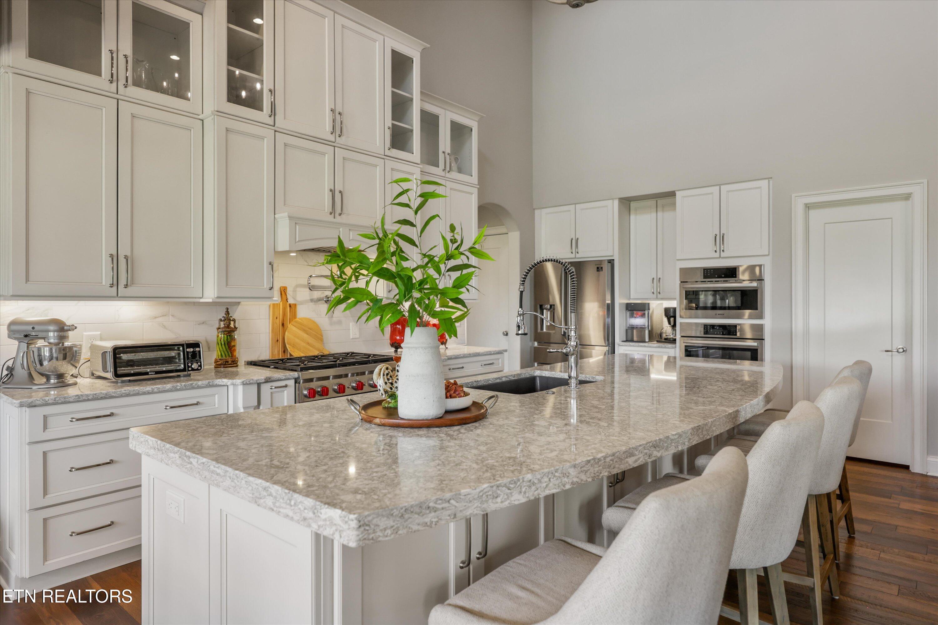 528 Larksong Drive
