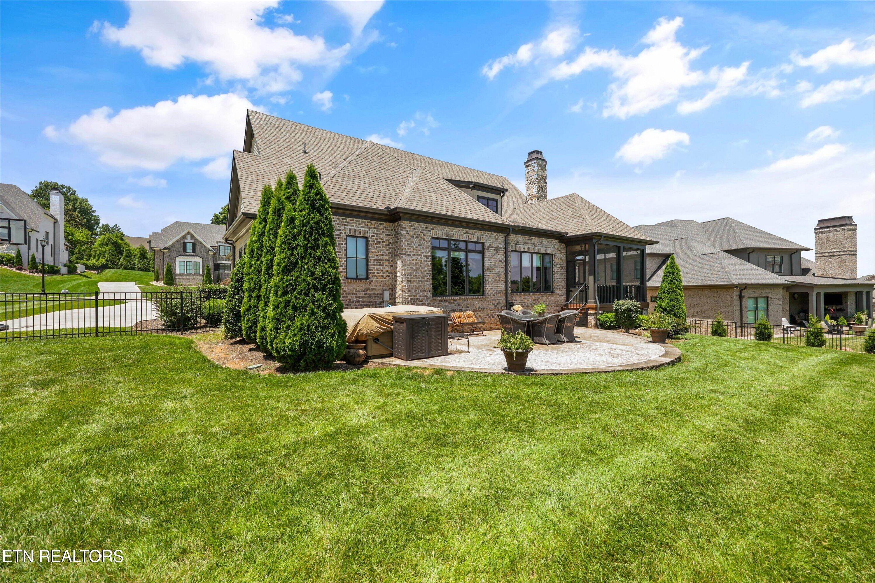 528 Larksong Drive