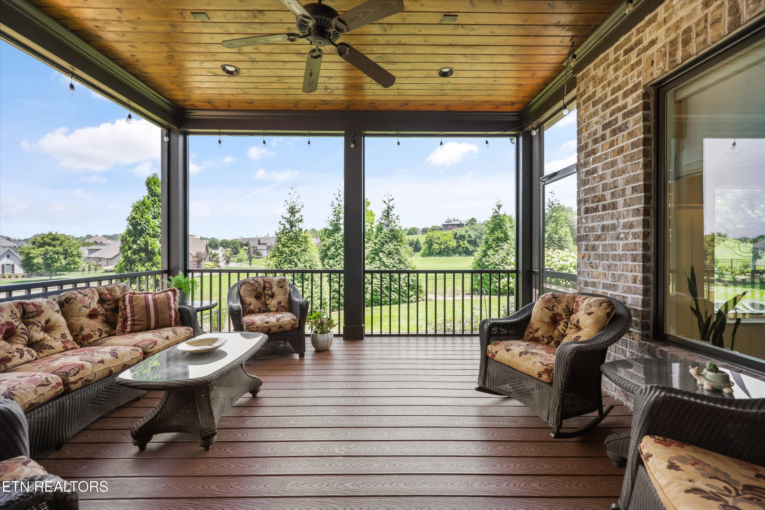 528 Larksong Drive