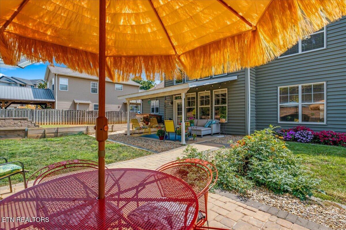 821 Clover Fields Lane