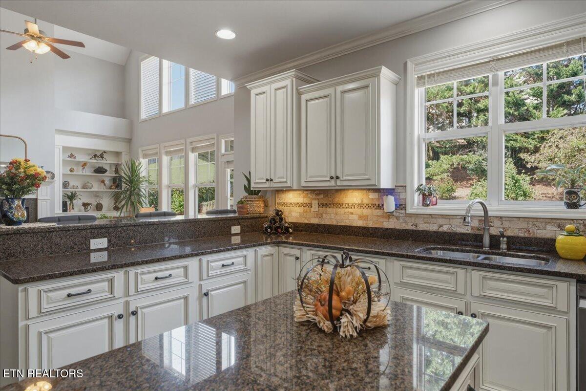 821 Clover Fields Lane