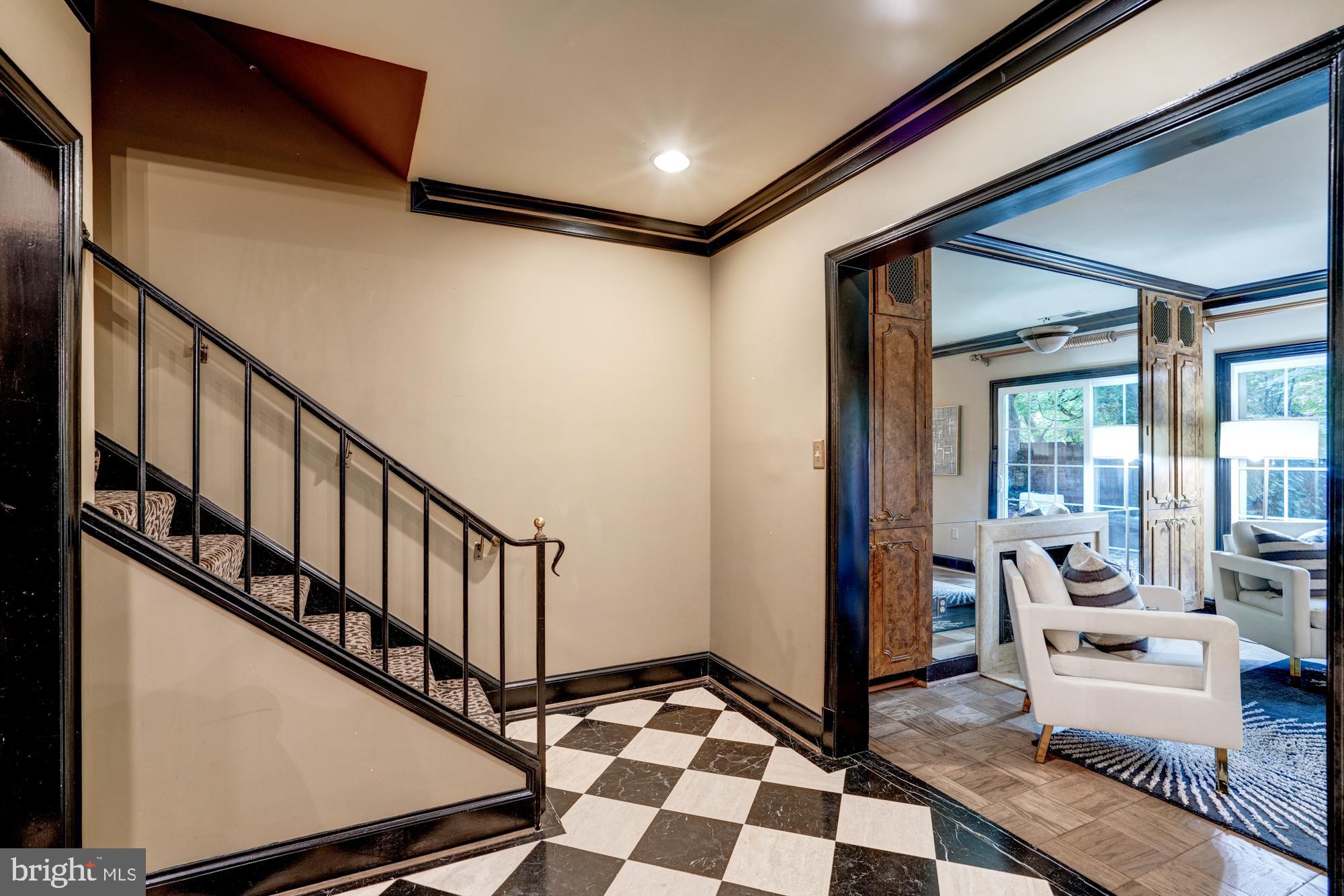 3211 SUTTON PLACE NW D