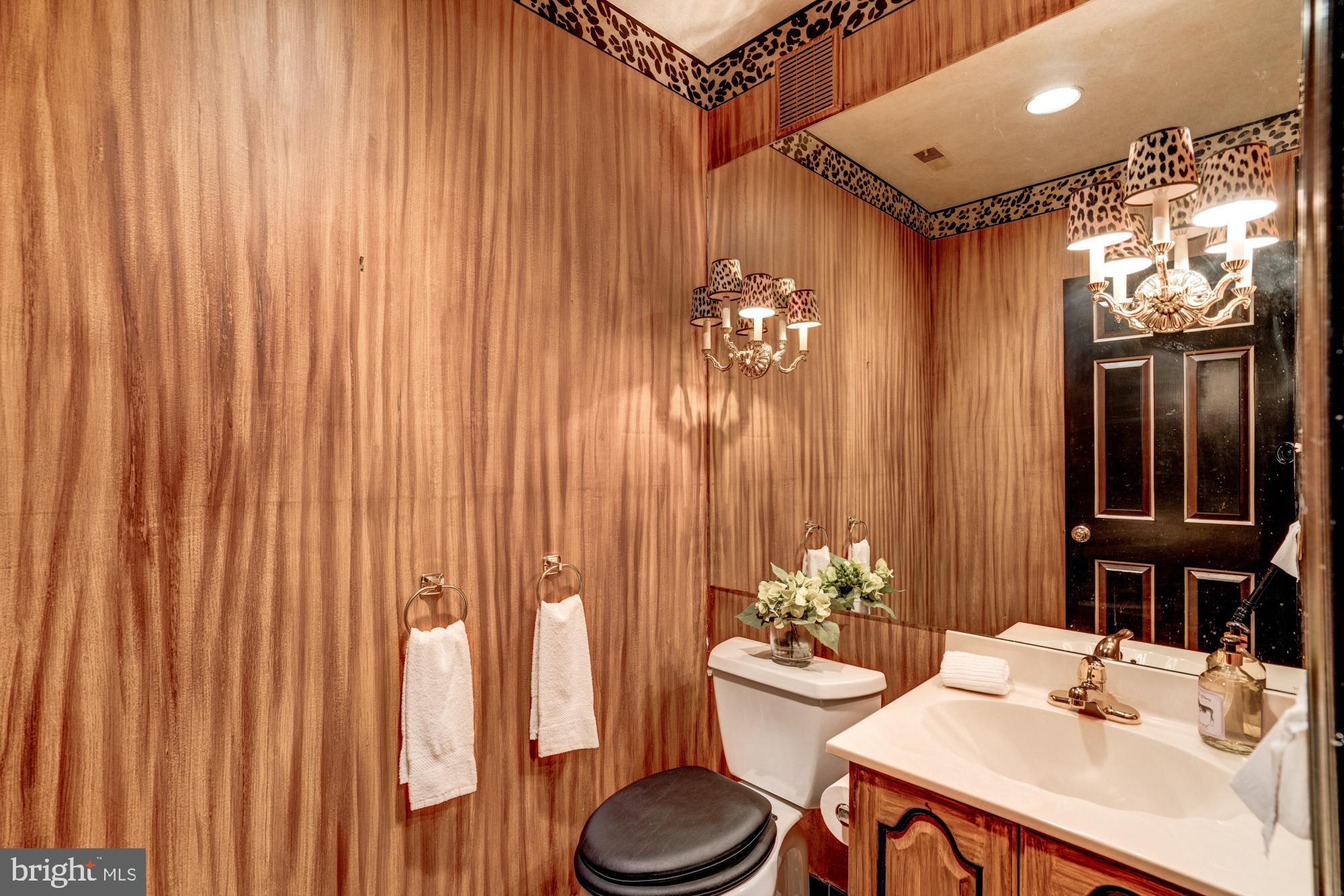 3211 SUTTON PLACE NW D