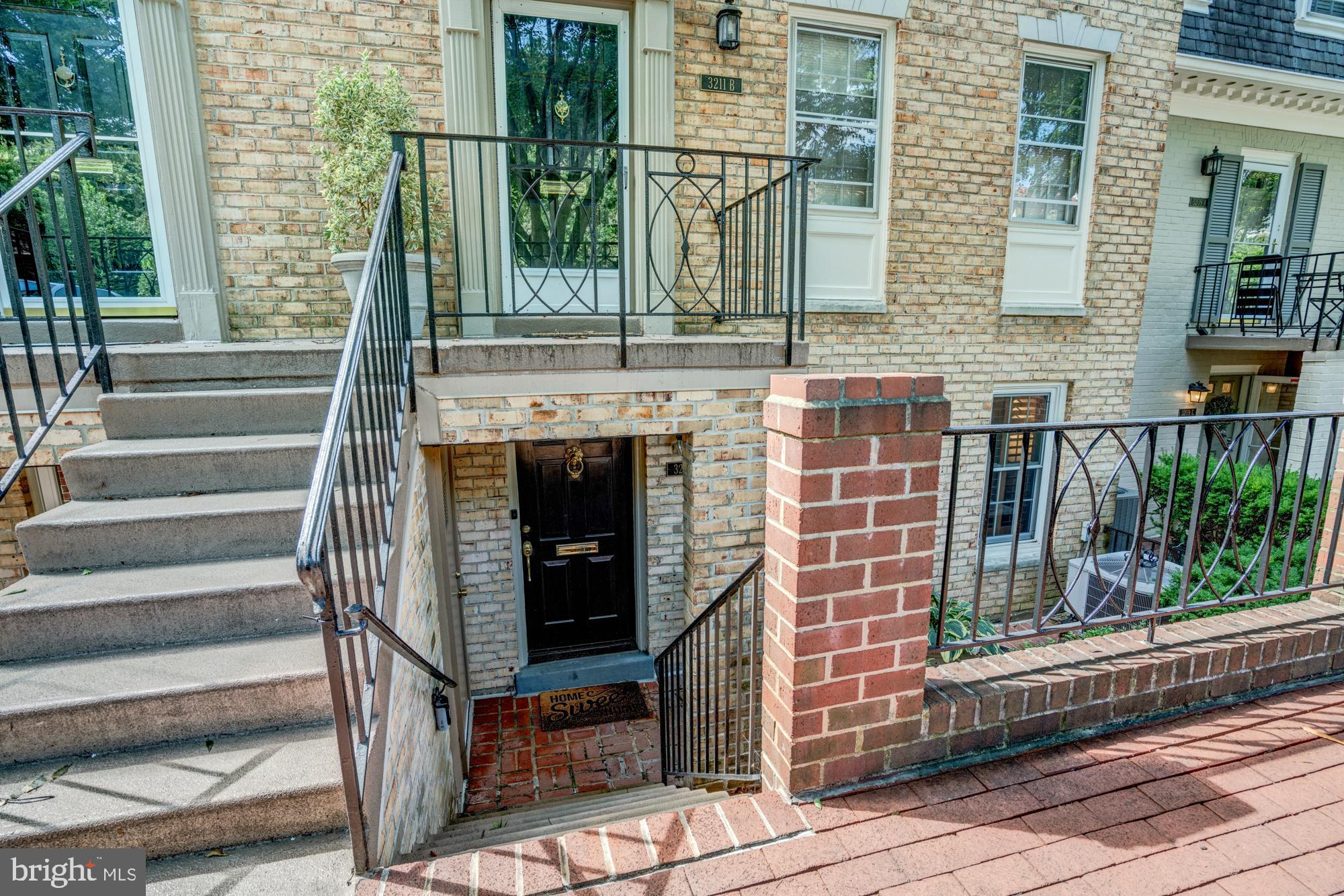 3211 SUTTON PLACE NW D