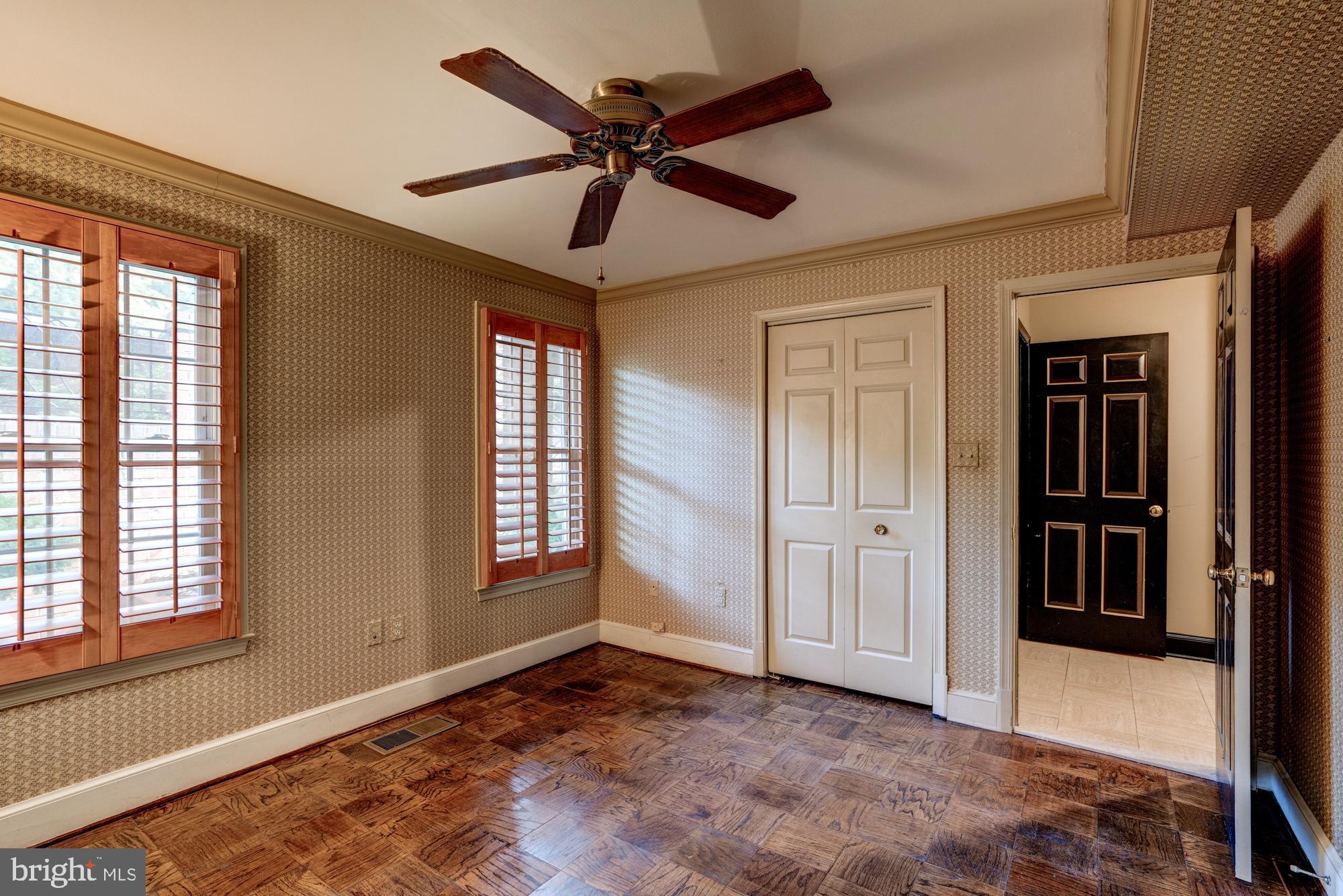 3211 SUTTON PLACE NW D