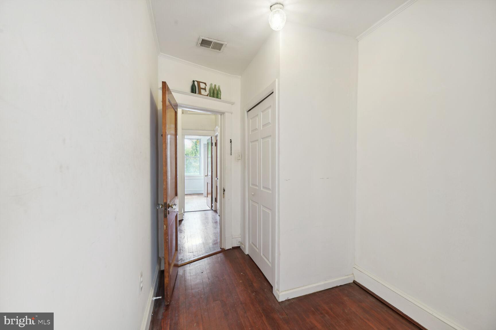 4229 JENIFER STREET NW