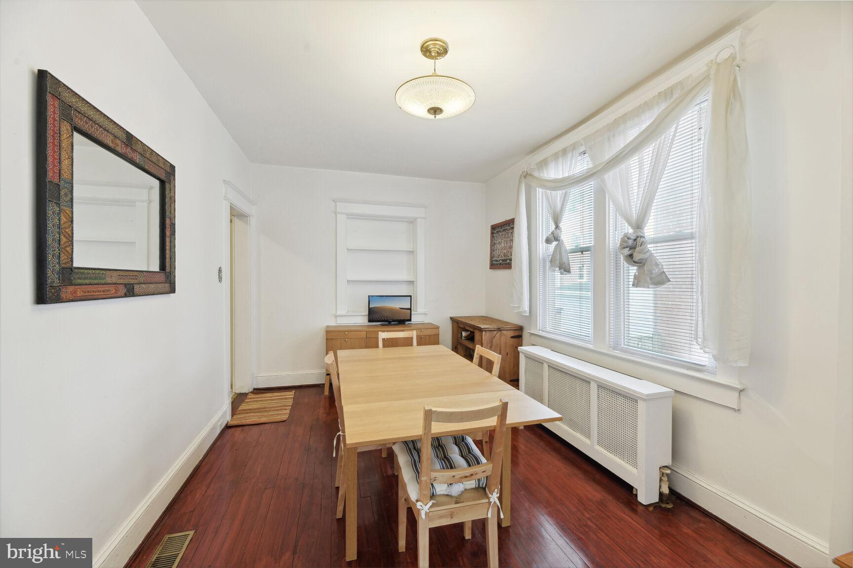 4229 JENIFER STREET NW