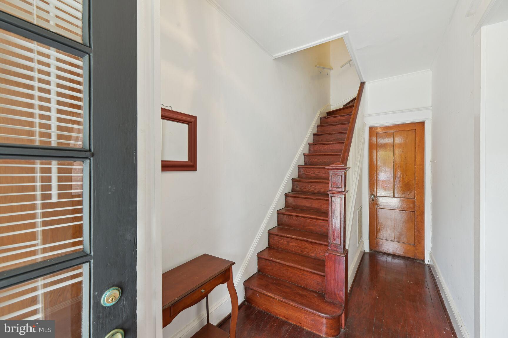 4229 JENIFER STREET NW