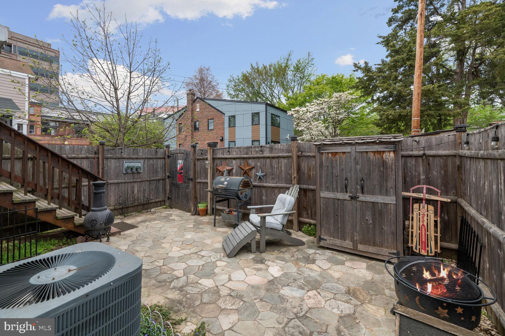 4229 JENIFER STREET NW