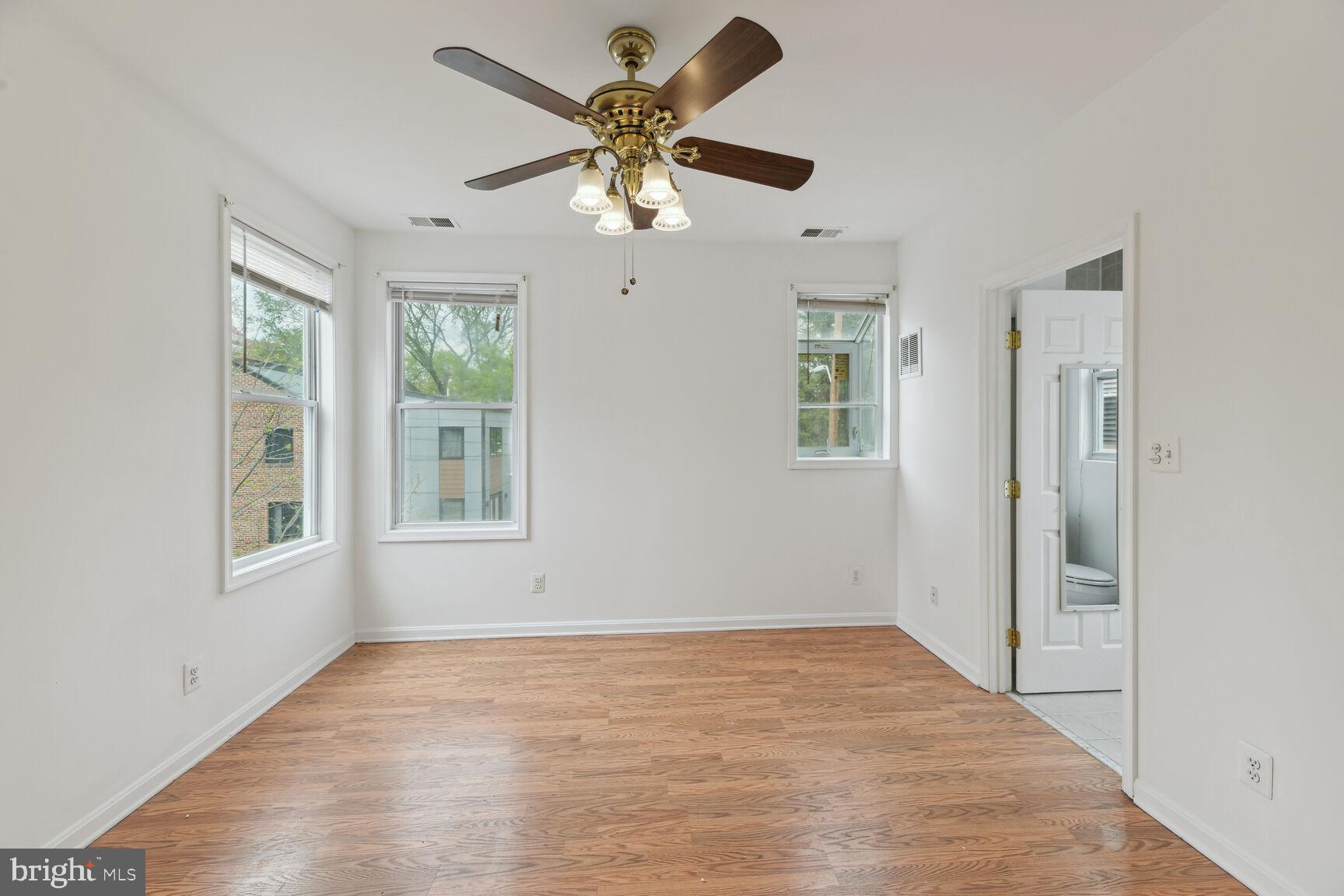 4229 JENIFER STREET NW