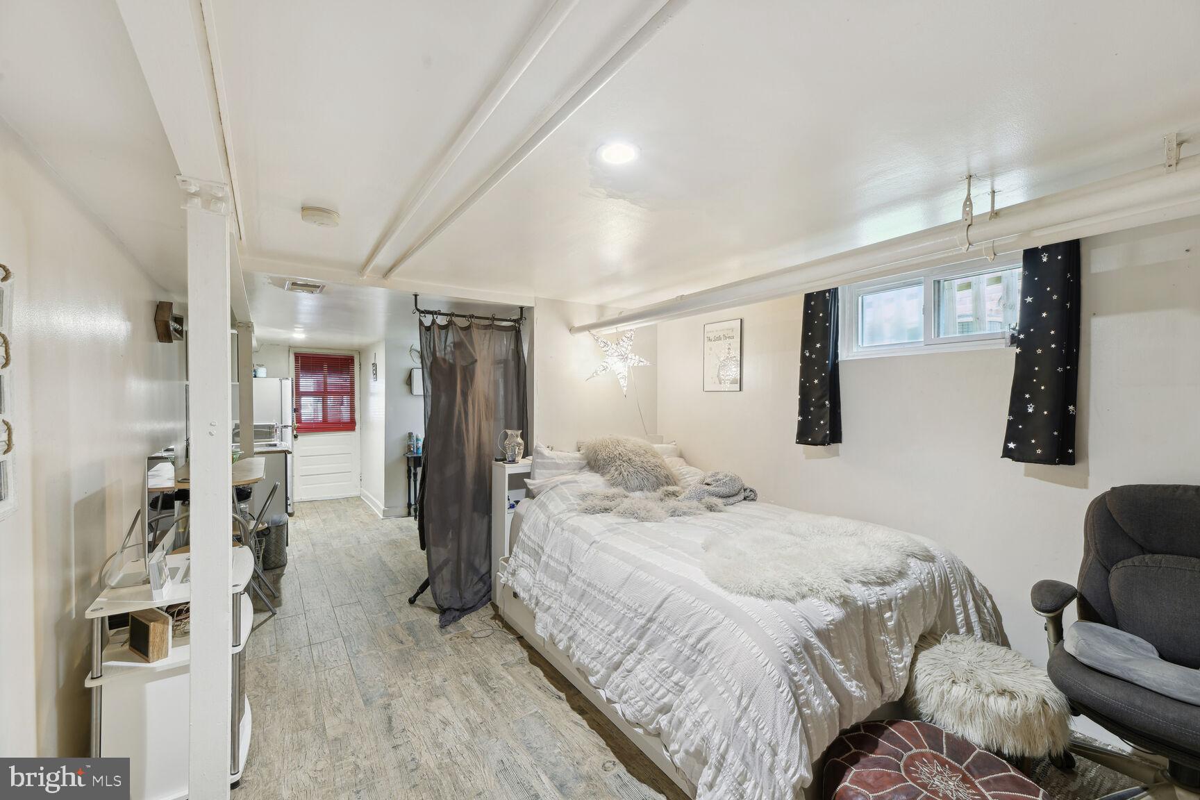 4229 JENIFER STREET NW