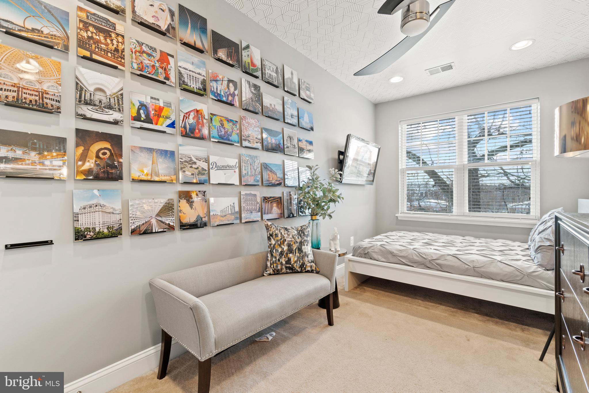 5369 HAYES STREET NE