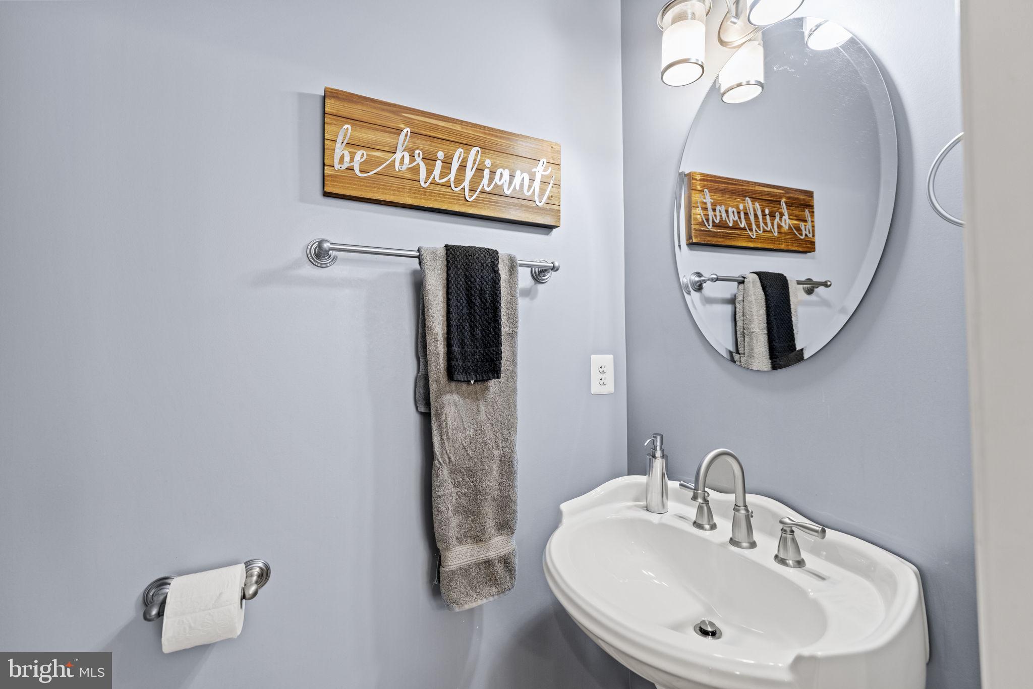 5369 HAYES STREET NE