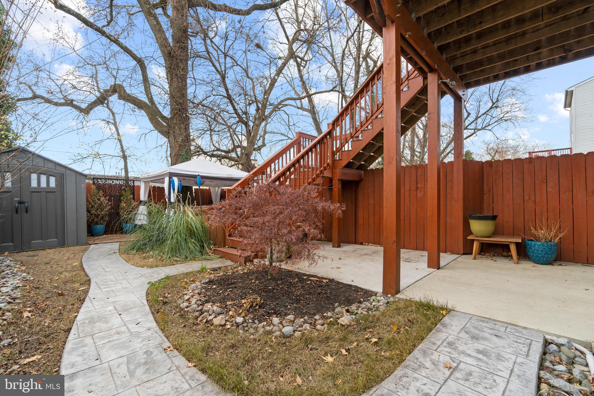 5369 HAYES STREET NE