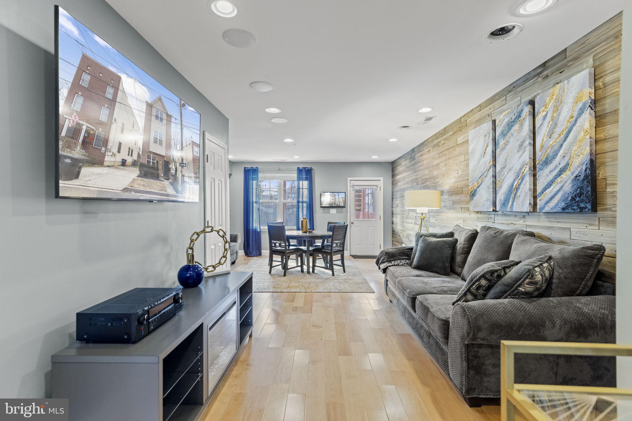 5369 HAYES STREET NE