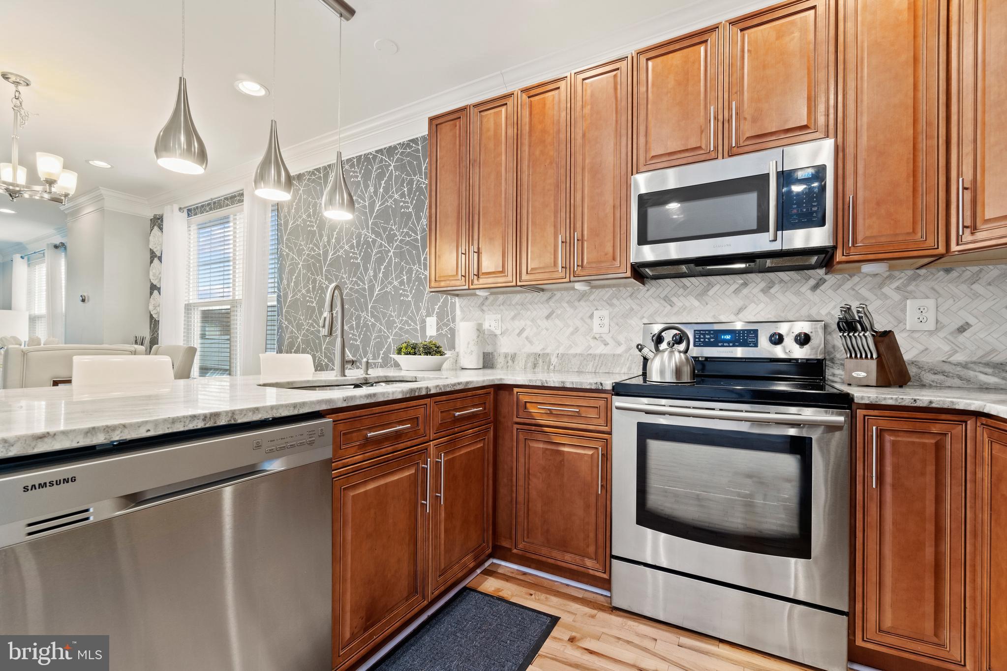 5369 HAYES STREET NE