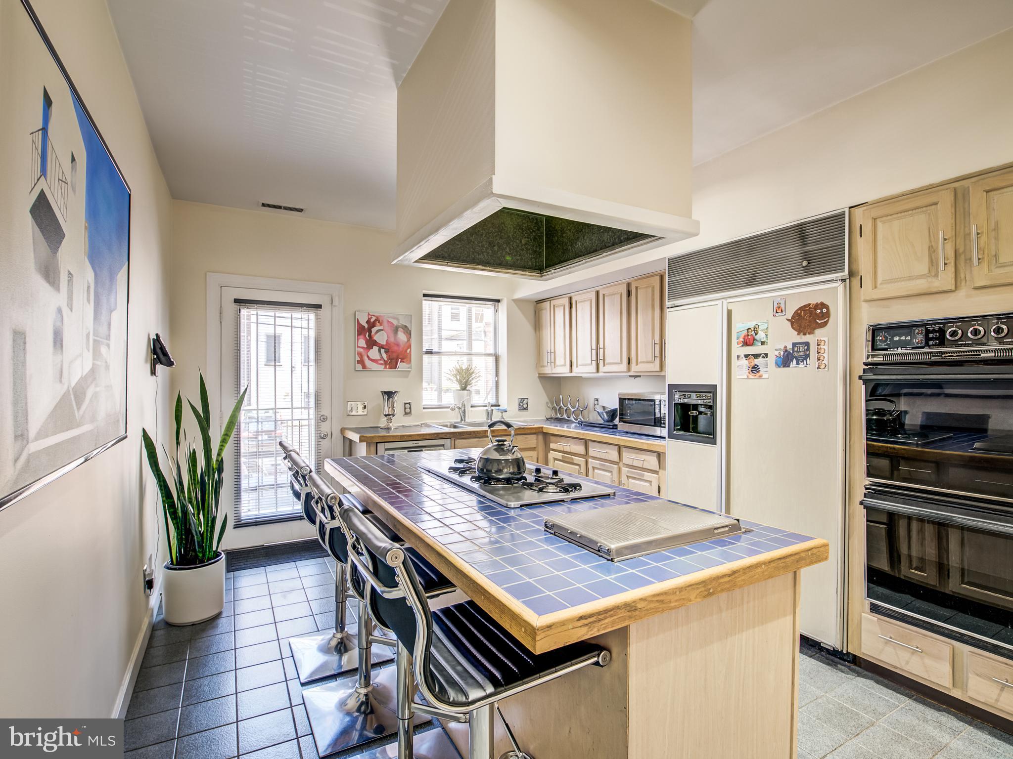 1104 5TH STREET NW