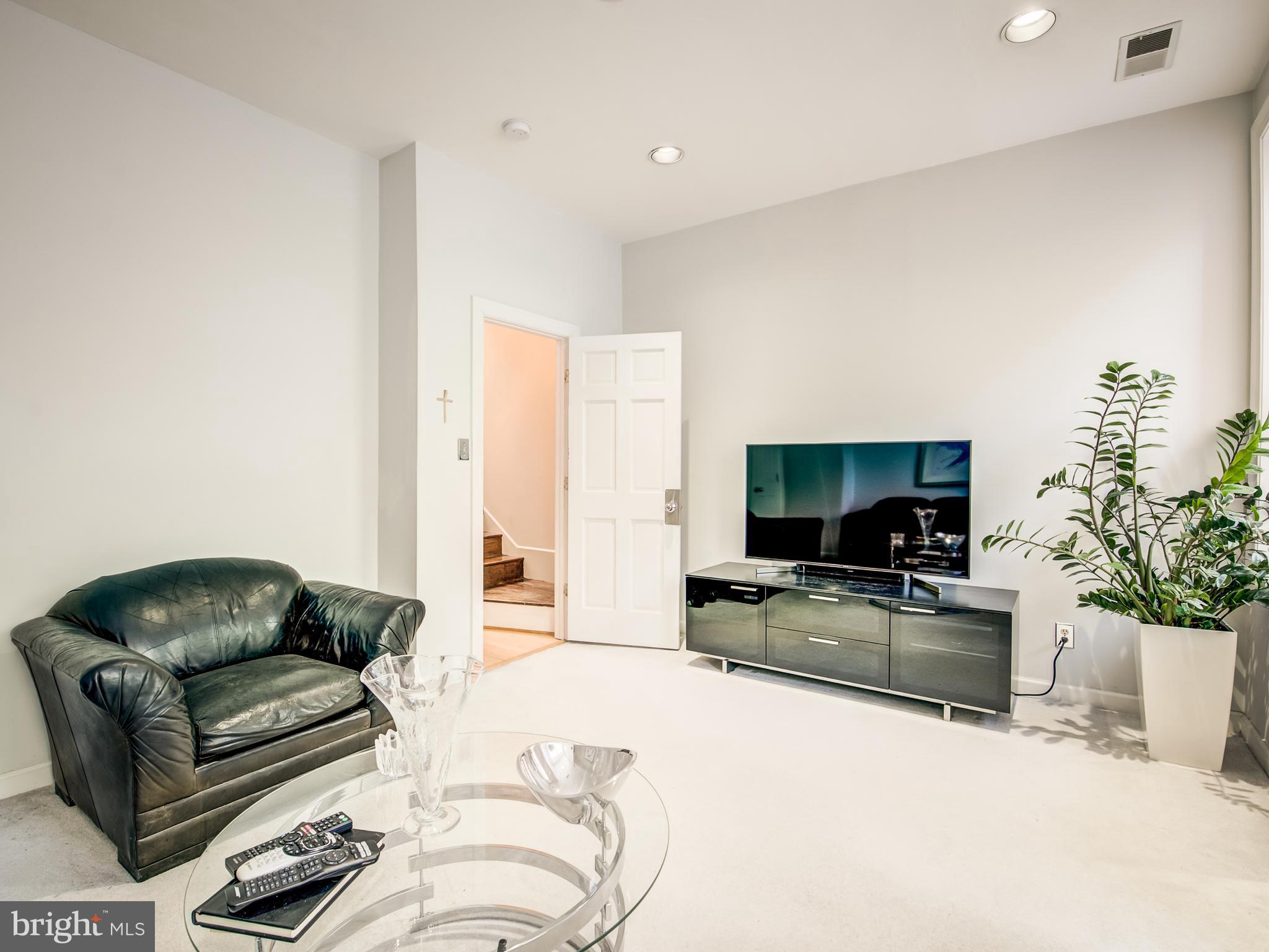 1104 5TH STREET NW