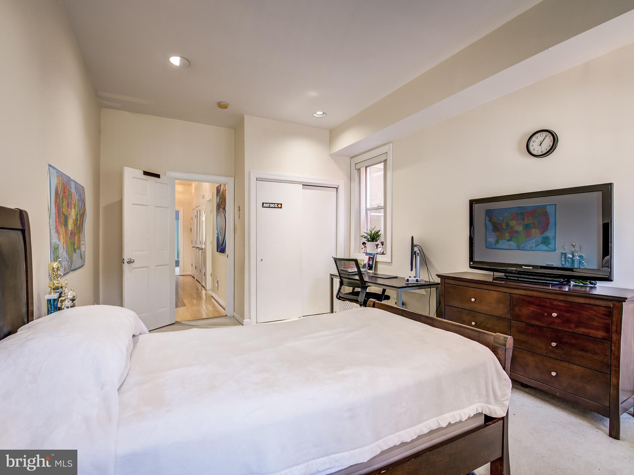 1104 5TH STREET NW