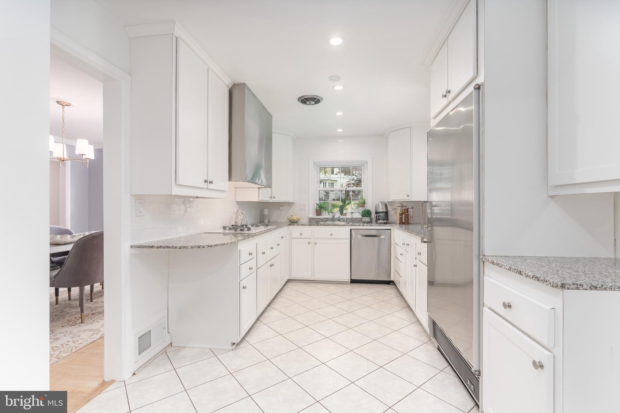 5100 MACOMB STREET NW