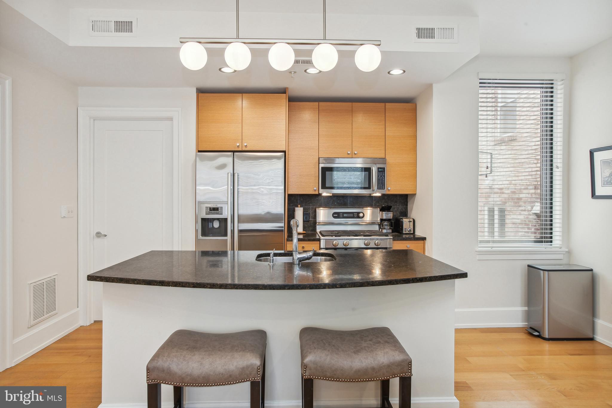 2516 Q STREET NW E101