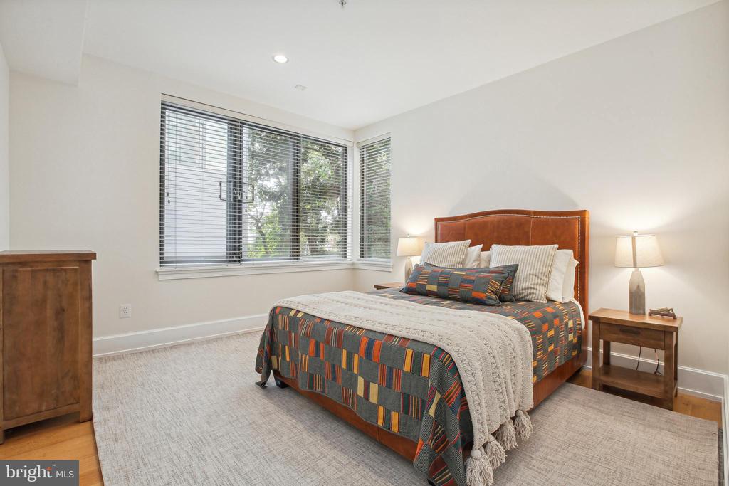 2516 Q STREET NW E101