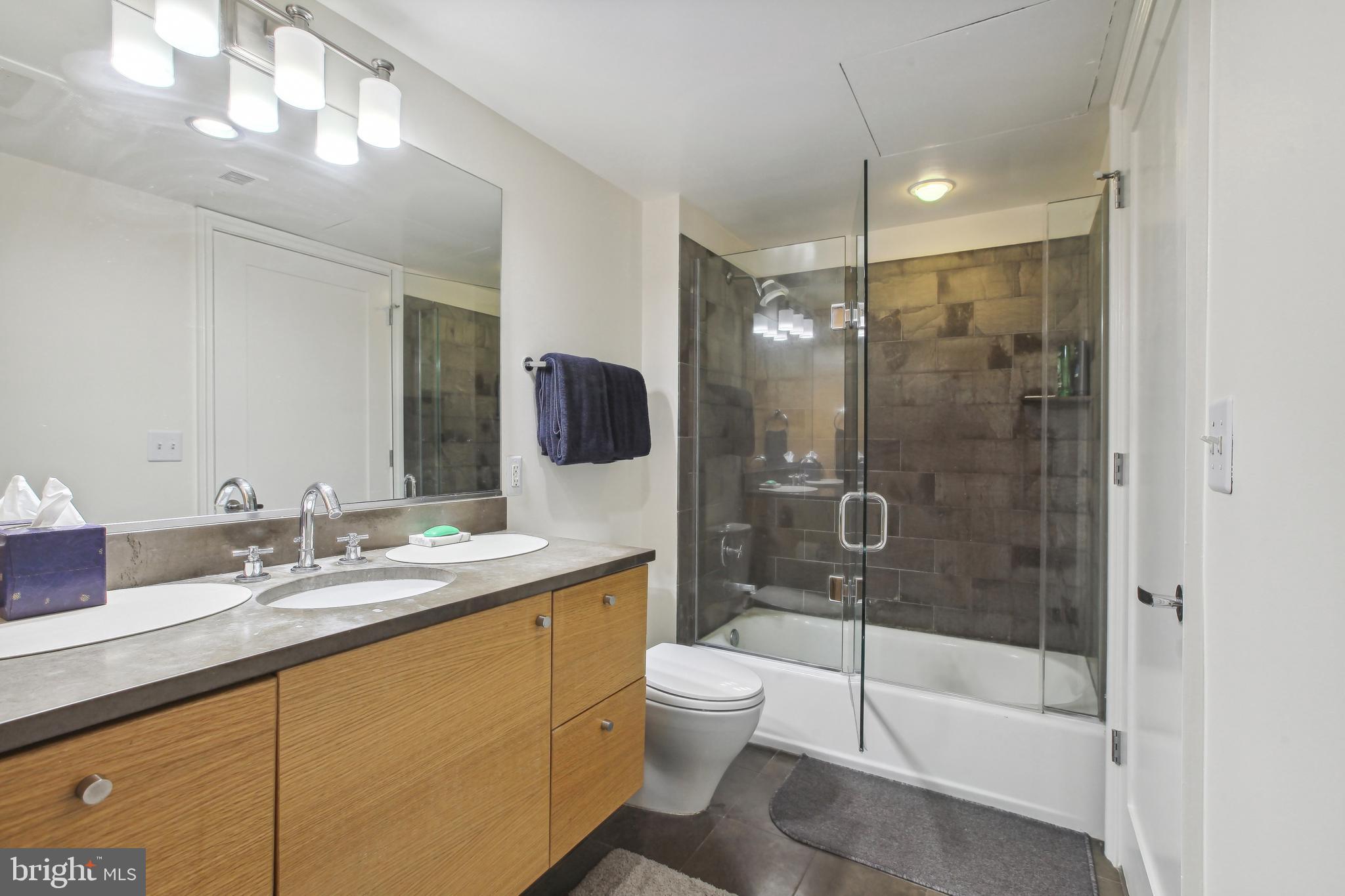 2516 Q STREET NW E101